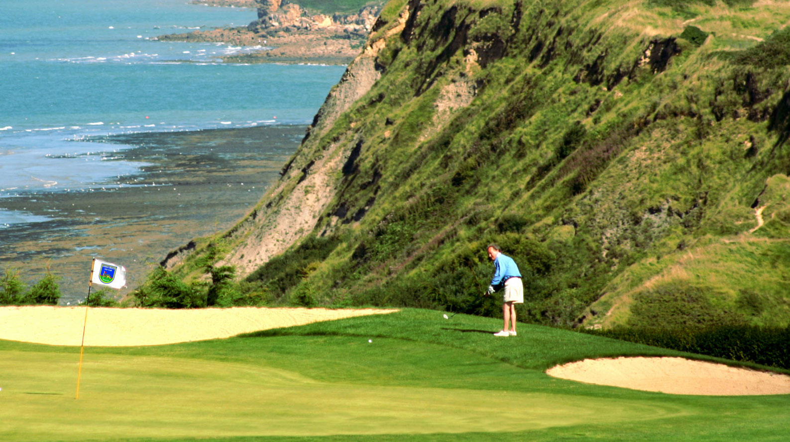 Omaha Beach Golf Club, Normandy — photo 1
