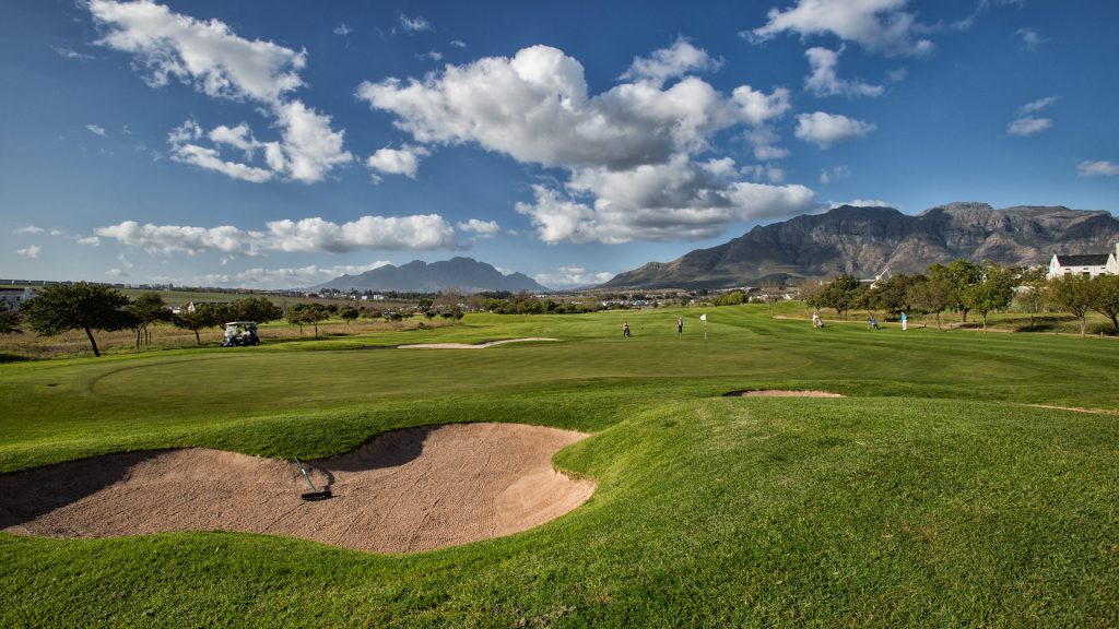 De Zalze Golf Club, Stellenbosch, Western Cape, South Africa. Golf Planet Holidays