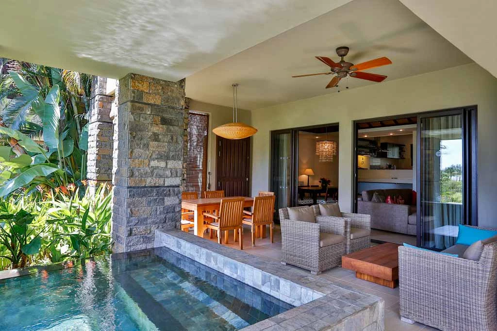 Private pool at Anahita Golf and Spa Resort, Mauritus. Golf Planet Holidays.