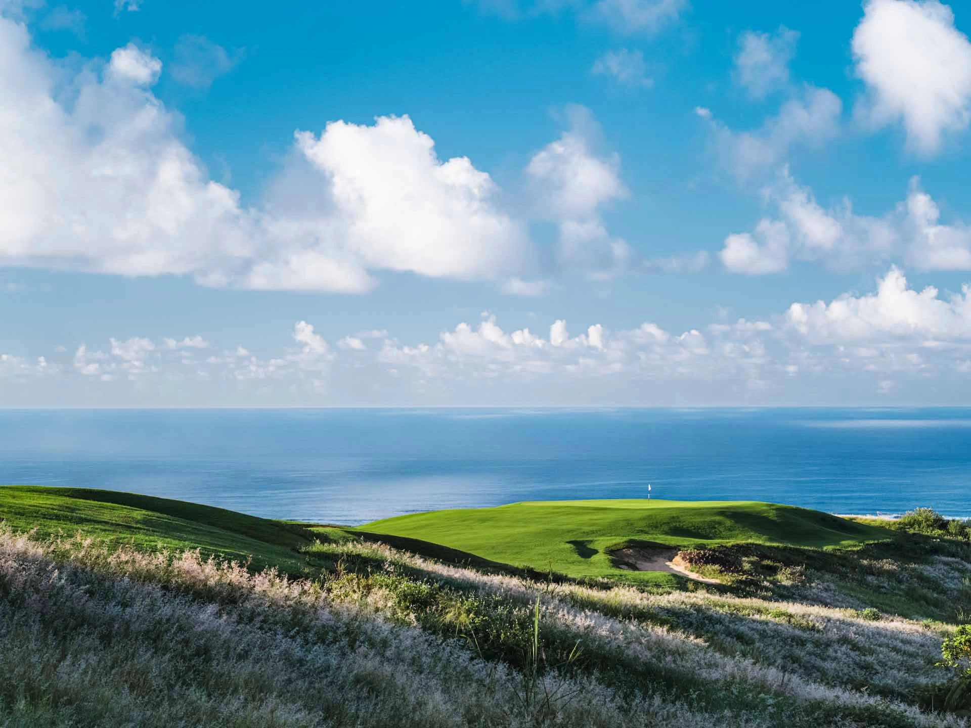 La Reserve golf course at the Heritage Golf and Spa Resort, Mauritius. Golf Planet Holidays.
