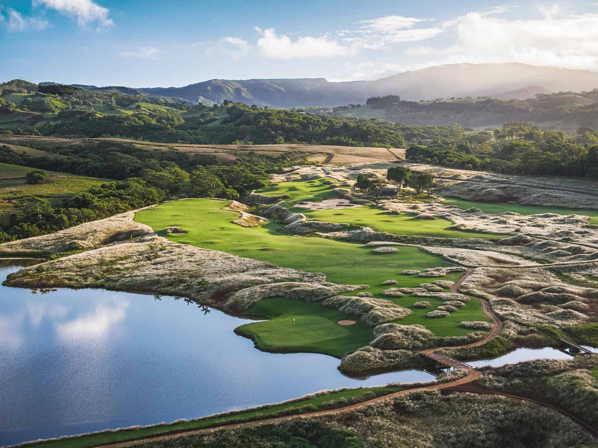 La Reserve golf course at the Heritage Golf and Spa Resort, Mauritius. Golf Planet Holidays.